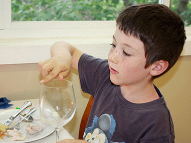 playing the wine glass